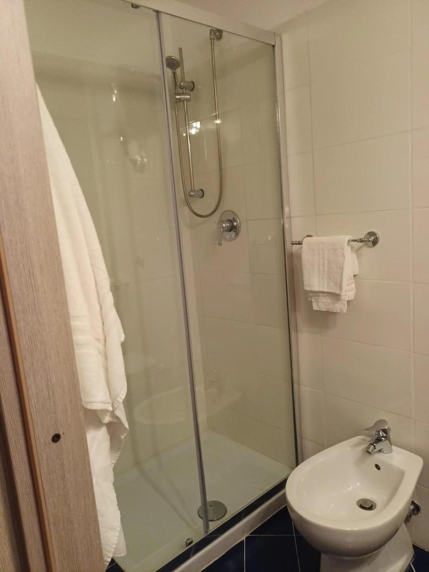 Guest House Biondi Cavour Roma Exterior foto